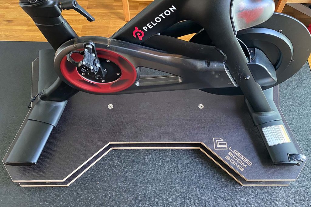 Fit with Peloton - Leeze Boom Bone Experience Report